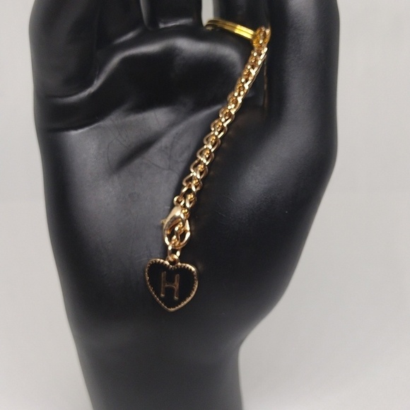 None Accessories - Personalized Gold & Black Heart Keychain with Elegant Initial H Charm